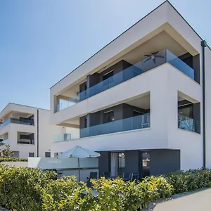 Dodo Apartment